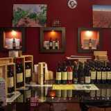 L�ultima tappa del nostro viaggio sulla �via del primitivo� ci porta alla cantina Angiuli di Adelfia, in un palazzo posto in via Principe Umberto 47